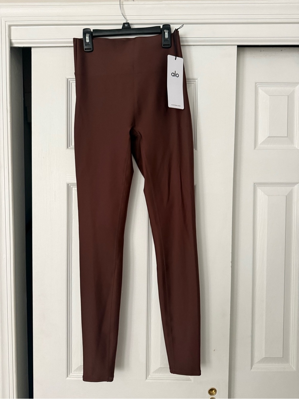 AIRLIFT HIGH-WAIST
SLEEK LEGGING